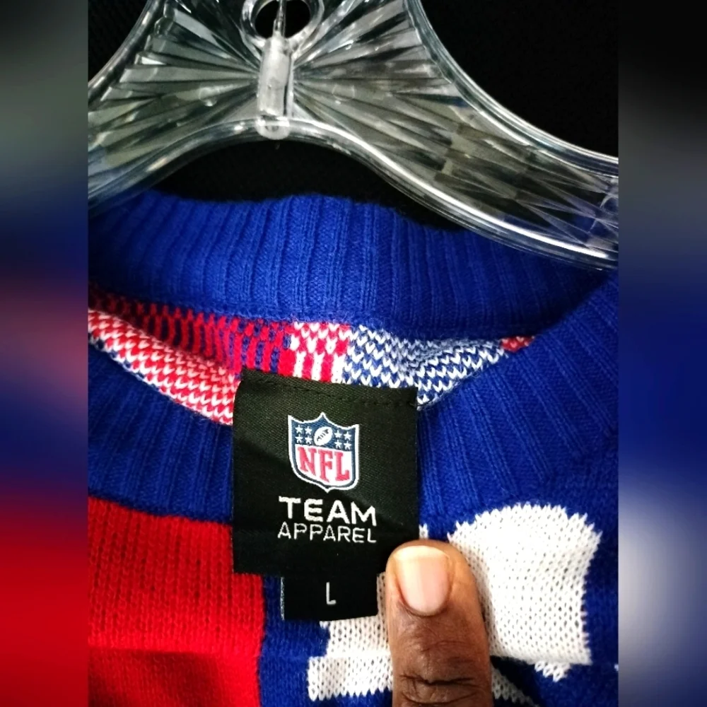 NFL Red and Blue Crewneck Sweater Size Large